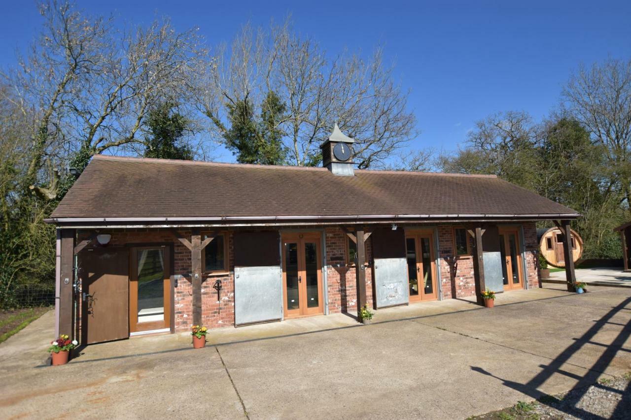 Oak Tree Stables Cottage Birmingham Exterior foto