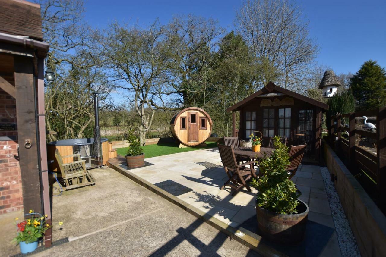 Oak Tree Stables Cottage Birmingham Exterior foto